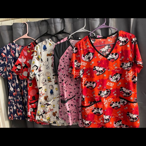 Small & Medium Scrub tops & bottoms. - Picture 5 of 6